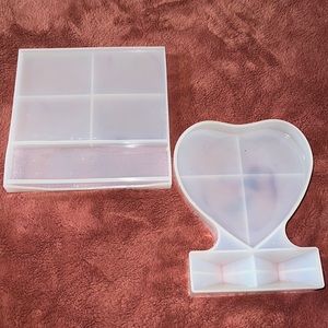 Resin mold